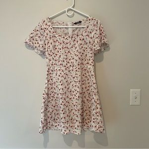 Mini White Floral Short-sleeve Dress